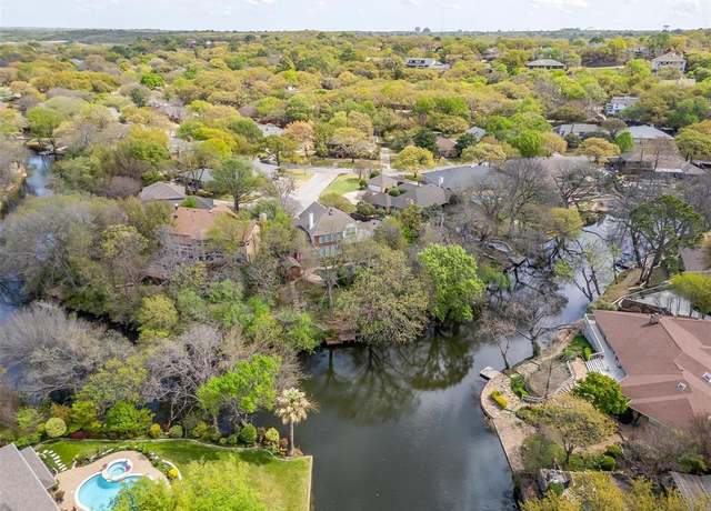 Property at 1002 Loch Lomond Dr, Arlington, TX 76012, 4 beds, 3 baths