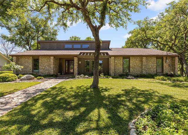Property at 6115 Laredo Ct, De Cordova, TX 76049, 3 beds, 2.5 baths