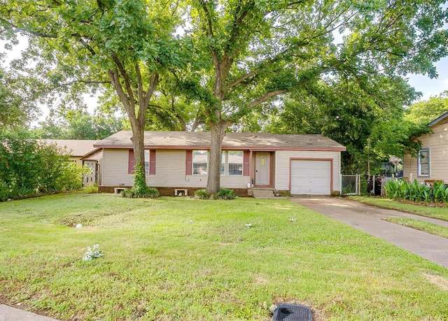 Property at 515 Euclid St, Cleburne, TX 76033, 2 beds, 1 bath