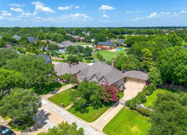 Property at 806 Glen Abbey Dr, Mansfield, TX 76063, 5 beds, 3.5 baths