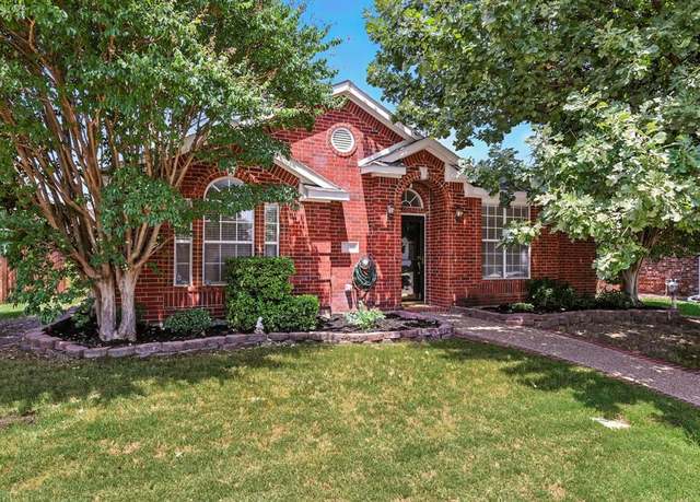 Property at 1237 Marina Ct, Lewisville, TX 75067, 3 beds, 2 baths