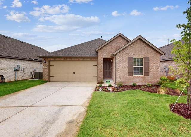 Property at 1117 South Hill Dr, Crowley, TX 76036, 3 beds, 2 baths