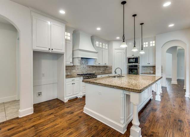 Property at 3976 Chevy Chase Ln, Frisco, TX 75033, 4 beds, 3.5 baths