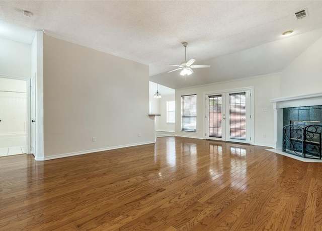 Property at 11314 Ocean Rd, Frisco, TX 75035, 3 beds, 2 baths