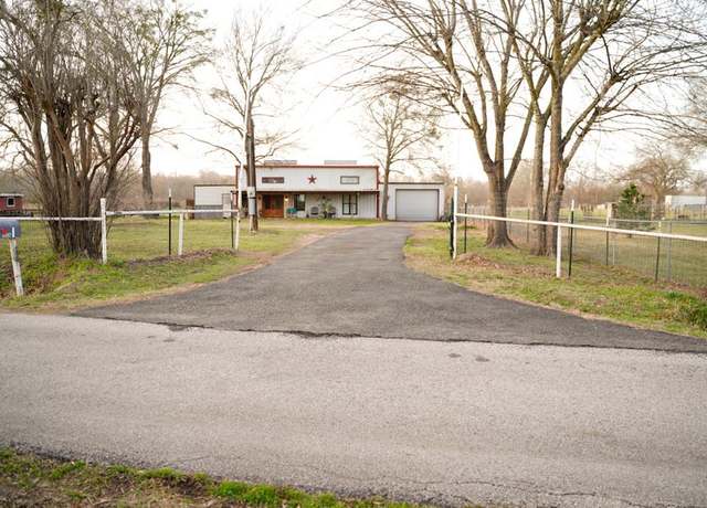 Property at 6187 Mockingbird Ln, Murchison, TX 75778, 2 beds, 1 bath