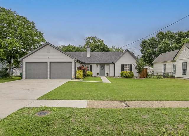 Property at 212 Briggs St, Waxahachie, TX 75165, 3 beds, 2 baths