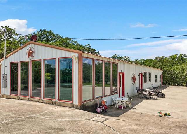 Property at 283 County Road 4794, Boyd, TX 76023, 3 beds, 1.5 baths