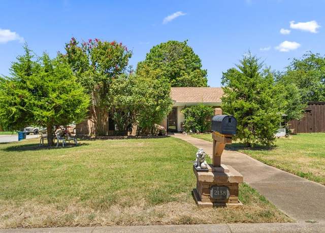 Property at 2138 Sierra Dr, Grapevine, TX 76051, 4 beds, 2 baths