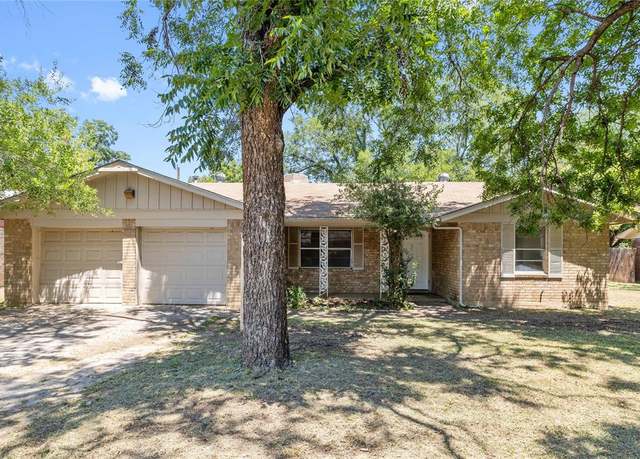 Property at 2306 14th St, Brownwood, TX 76801, 3 beds, 2 baths