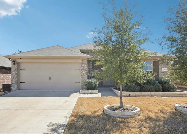 Property at 1204 Trevino Rd, Forney, TX 75126, 3 beds, 2 baths