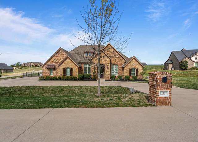 Property at 12317 Bella Stelle Dr, Fort Worth, TX 76126, 5 beds, 3.5 baths