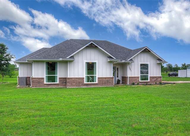 Property at 7941 Fm-2728, Terrell, TX 75161, 4 beds, 2 baths
