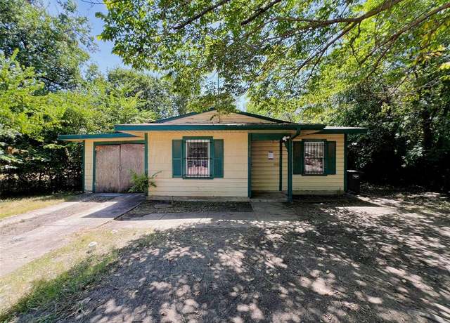 Property at 3709 S Hughes Ave, Fort Worth, TX 76119, 2 beds, 1 bath