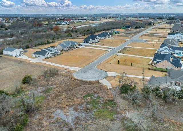 Property at 256 Blackthorn Dr, Van Alstyne, TX 75495