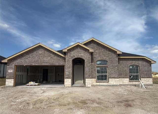 Property at 116 Mesa Dr, Glen Rose, TX 76043, 3 beds, 2 baths