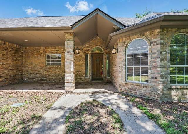 Property at 302 Forest Trl, Argyle, TX 76226, 3 beds, 3.5 baths