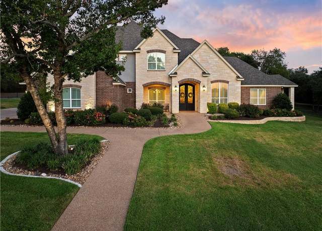 Property at 1710 Las Lomas Ct, Temple, TX 76502, 5 beds, 4.5 baths