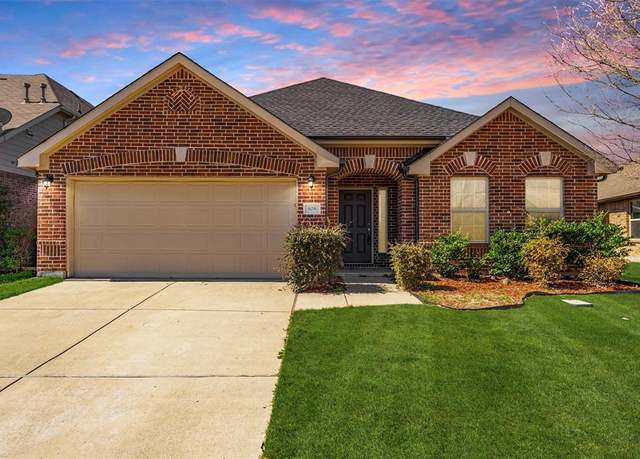 Property at 808 Goldenmist Dr, Little Elm, TX 75068, 4 beds, 2 baths
