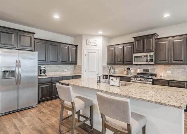 Property at 1208 Tiburon Trl, Cleburne, TX 76033, 4 beds, 2 baths