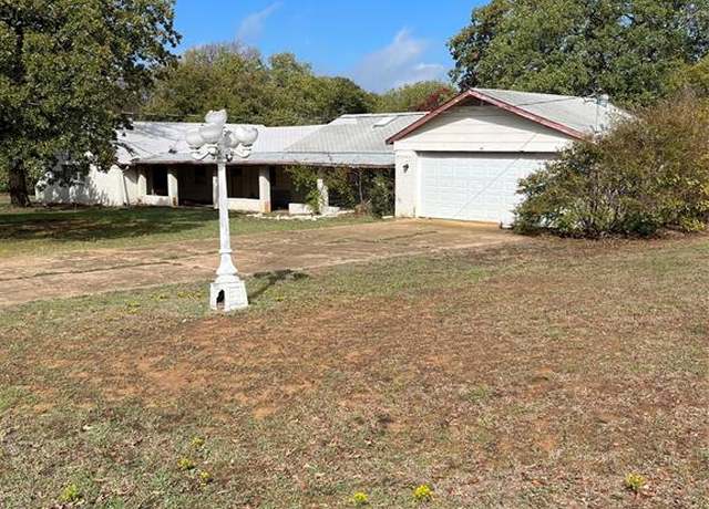 Property at 402 Highland Blvd, Oak Point, TX 75068, 4 beds, 2 baths