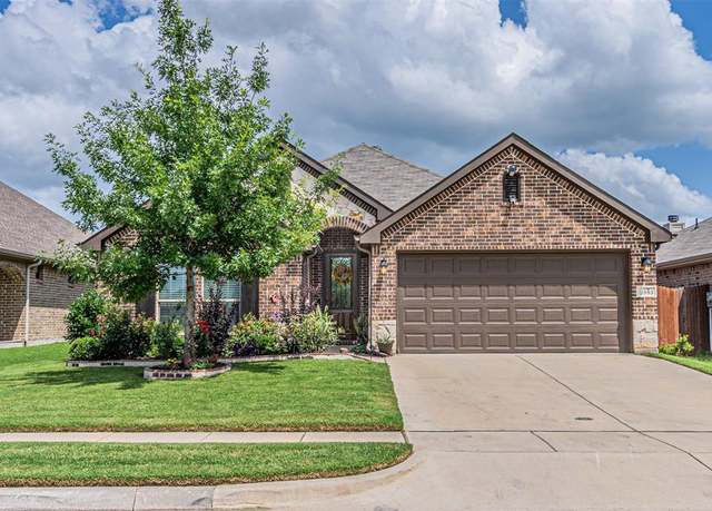 Property at 2553 Hadley St, Weatherford, TX 76087, 3 beds, 2 baths