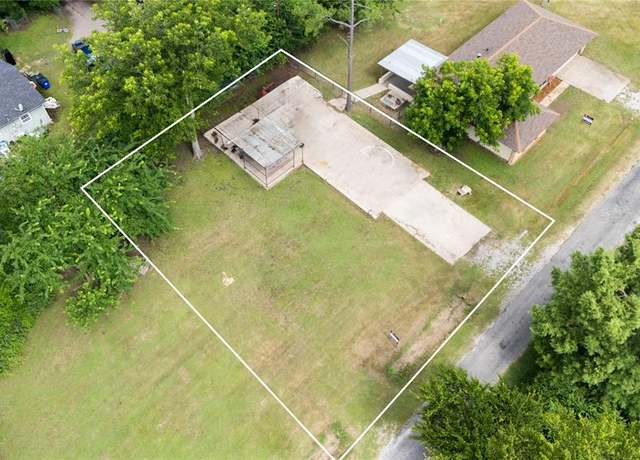 Property at 379 Old Shawnee Trail Dr, Gordonville, TX 76245