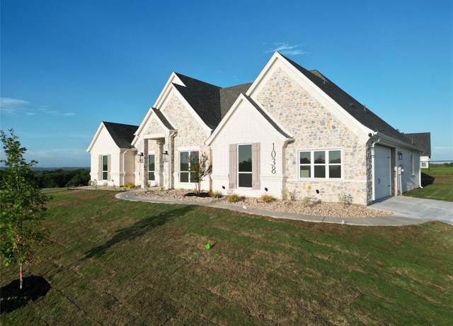 Property at 1038 Deer Island Ct, Azle, TX 76020, 4 beds, 2.5 baths