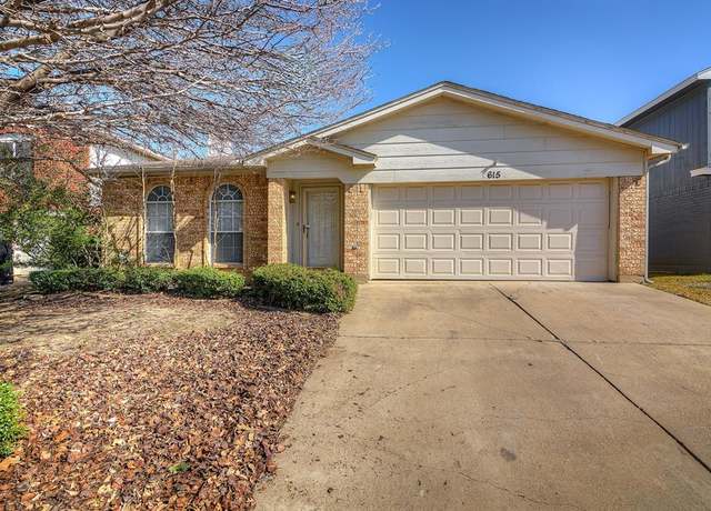 Property at 615 Hollyberry Dr, Mansfield, TX 76063, 3 beds, 2 baths