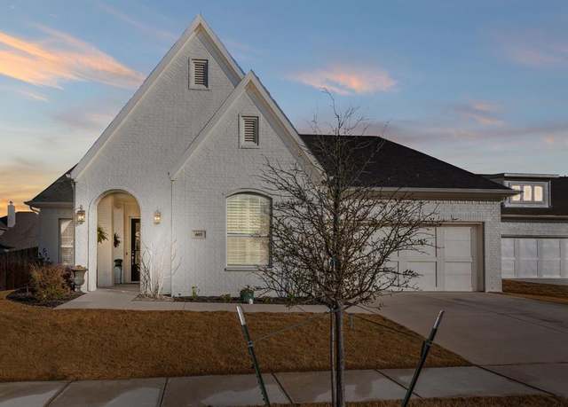 Property at 605 E Thoroughbred, Willow Park, TX 76087, 4 beds, 3.5 baths