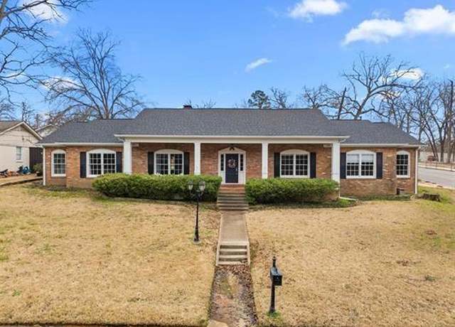 Property at 1401 Sequoia Dr, Tyler, TX 75703, 4 beds, 3 baths
