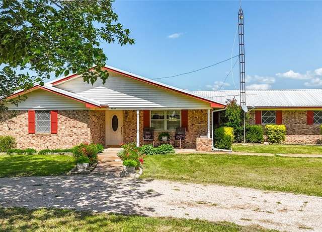 Property at 1748 Old Southmayd Rd, Sherman, TX 75092, 3 beds, 2 baths