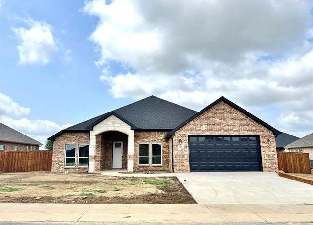 Property at 723 Cobblestone Cir, Mabank, TX 75147, 4 beds, 2 baths