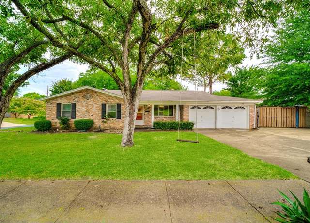Property at 1101 Irwin Dr, Hurst, TX 76053, 3 beds, 2 baths
