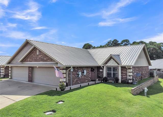 Property at 1711 Yosemite Way, Longview, TX 75605, 2 beds, 2 baths