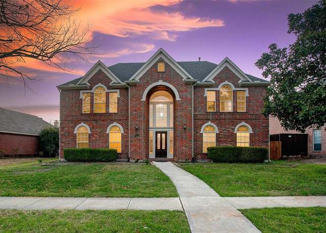 Property at 2221 Country Club Dr, Plano, TX 75074, 4 beds, 3.5 baths