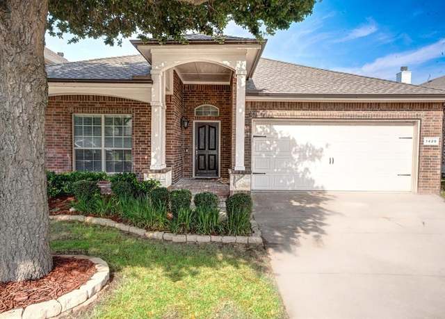 Property at 1429 Melanie Trl, Midlothian, TX 76065, 3 beds, 2 baths