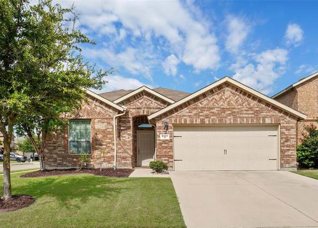 Property at 5901 Mackerel Dr, Fort Worth, TX 76179, 3 beds, 2 baths