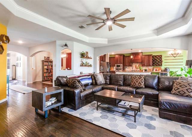 Property at 3003 Lily Ln, Forney, TX 75126, 5 beds, 3 baths