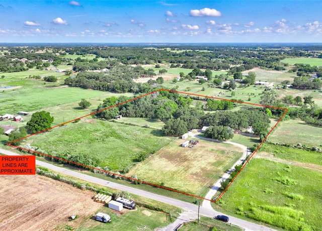 Property at 200 Laurie Ln, Springtown, TX 76082, 3 beds, 2 baths