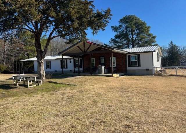 Property at 2051 County Road 2389, Pickton, TX 75471, 6 beds, 2 baths