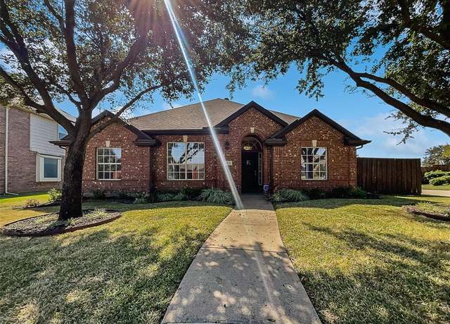 Property at 1829 Boyd Ct, Carrollton, TX 75010, 3 beds, 2 baths