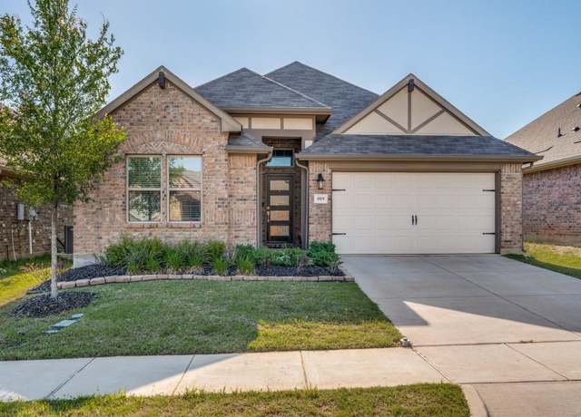 Property at 1019 Eastland Ln, Aubrey, TX 76227, 4 beds, 3 baths