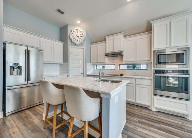 Property at 1019 Eastland Ln, Aubrey, TX 76227, 4 beds, 3 baths