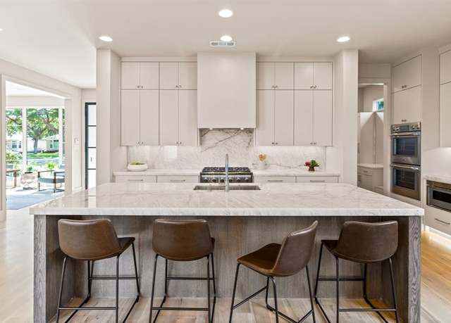 Property at 7718 Morton St, Dallas, TX 75209, 4 beds, 5 baths