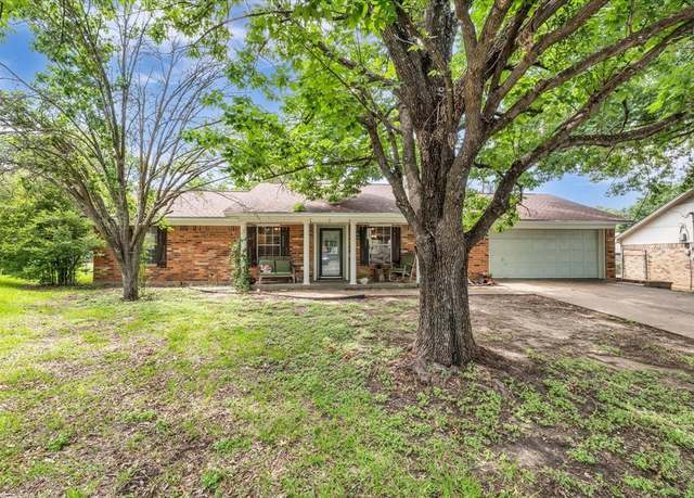 Property at 7113 Oxford Dr, Waco, TX 76712, 3 beds, 2 baths