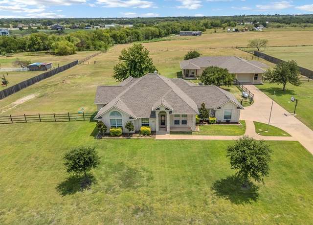 Property at 13025 Shadow Brook Ct, Terrell, TX 75160, 3 beds, 2 baths