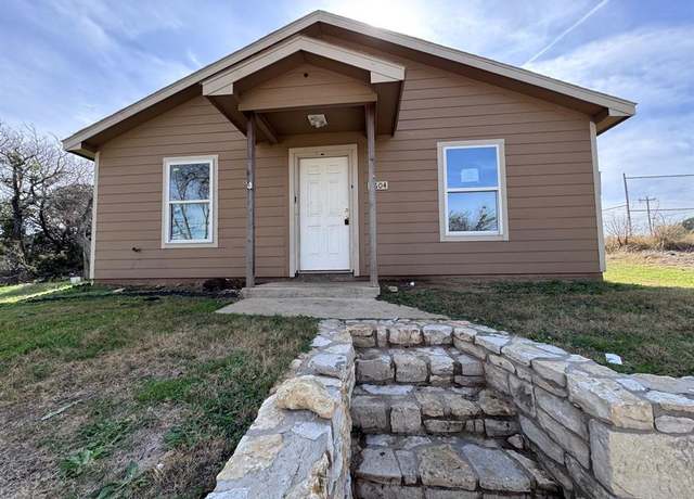 Property at 3604 Raintree Trl, Granbury, TX 76048, 3 beds, 2 baths