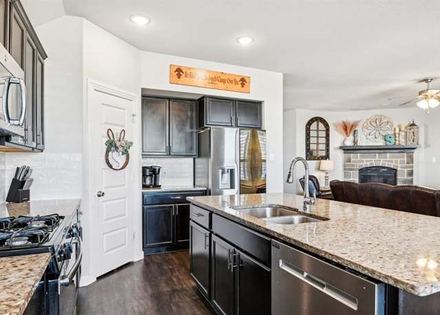 Property at 1268 Greenbelt Dr, Forney, TX 75126, 4 beds, 2.5 baths