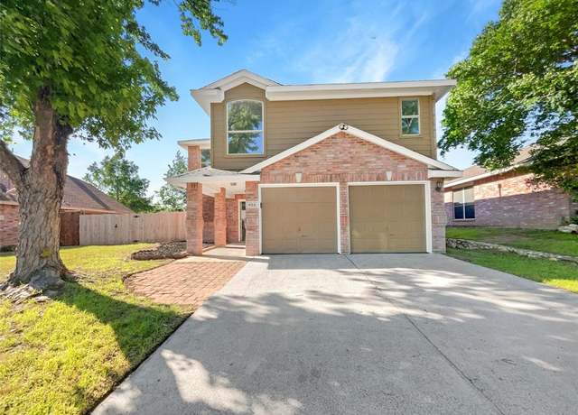 Property at 905 Harness Cir, Fort Worth, TX 76179, 4 beds, 2.5 baths