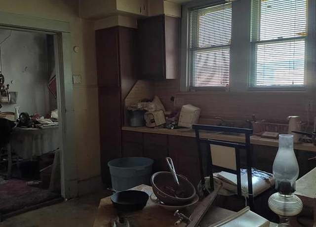 Property at 7739 Brownsville Ave, Dallas, TX 75216, 3 beds, 1 bath